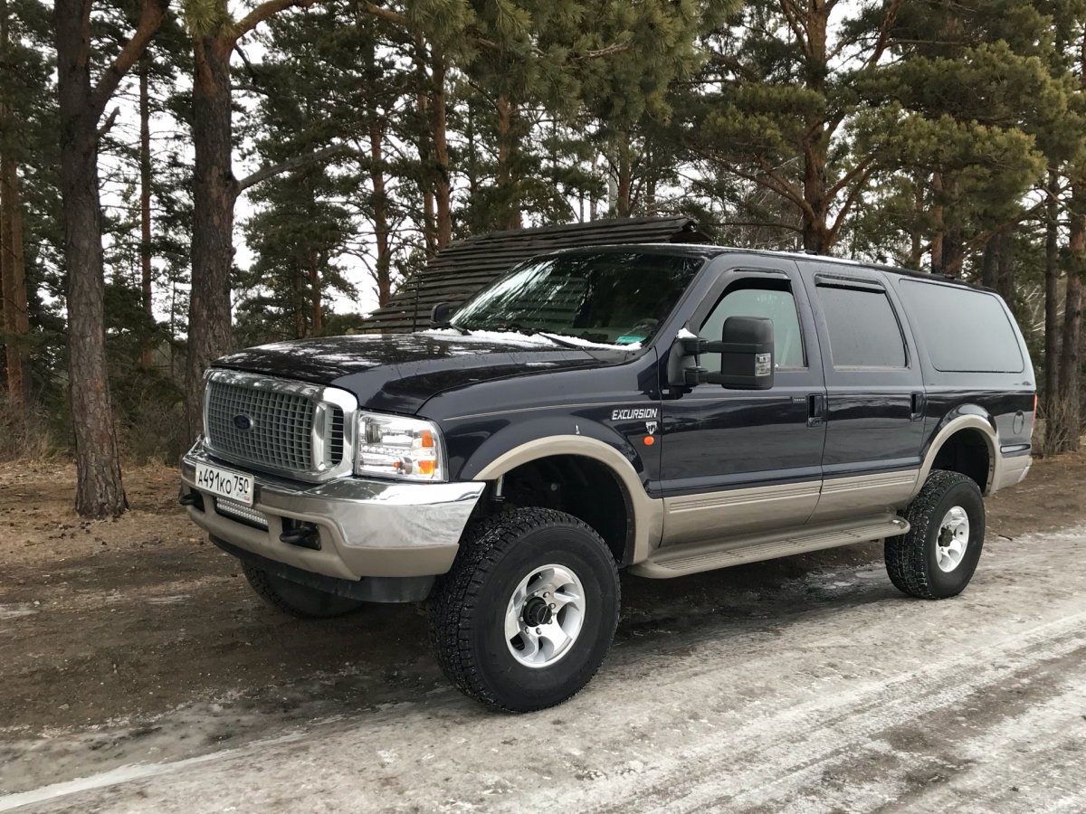 Ford Excursion 1995