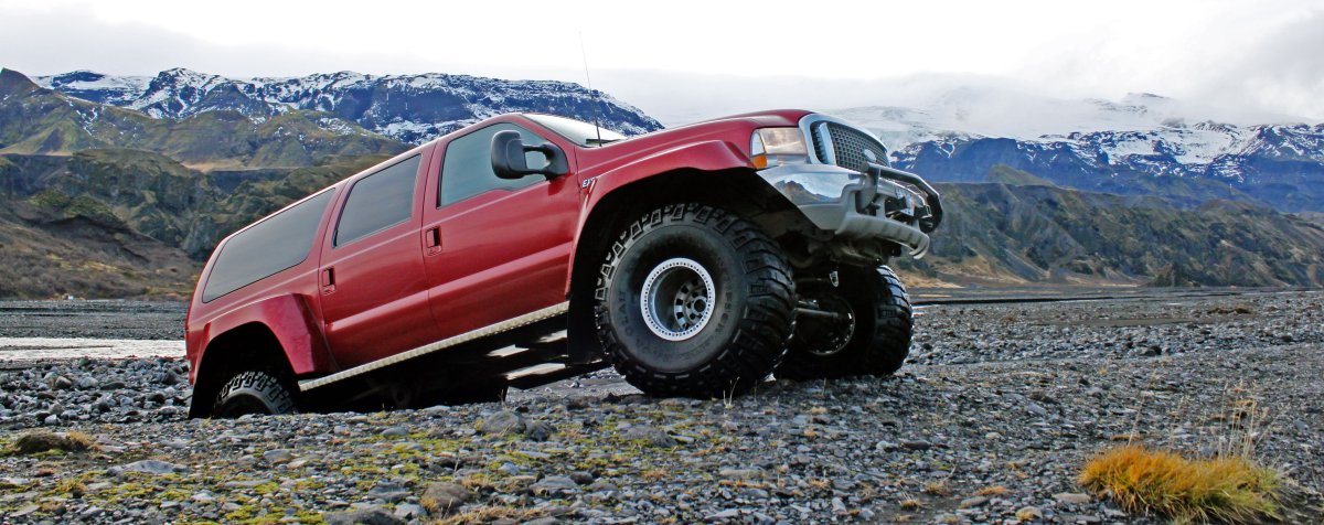 Ford Excursion off Road