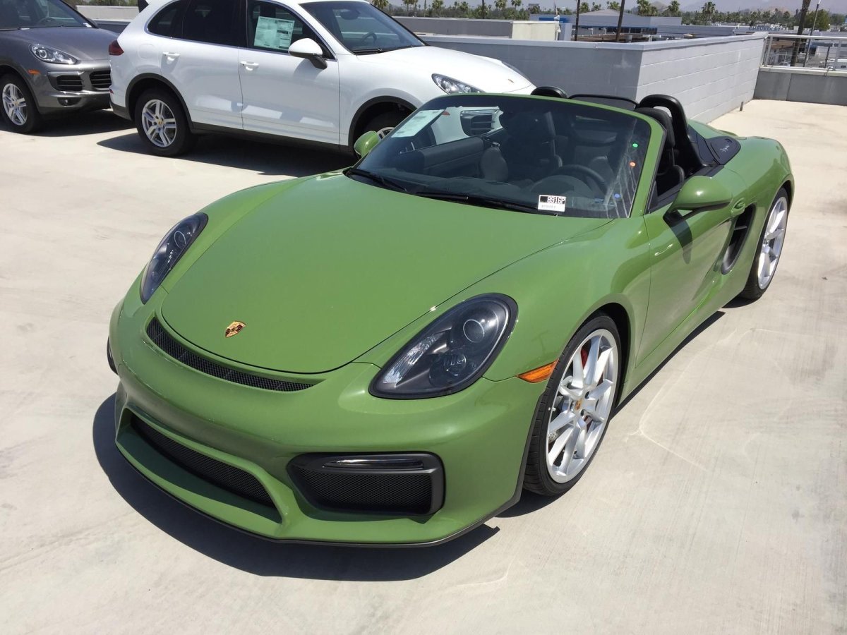 Porsche Boxster зеленый