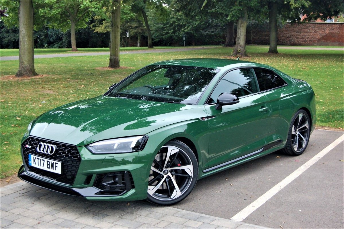 Audi rs5 Green