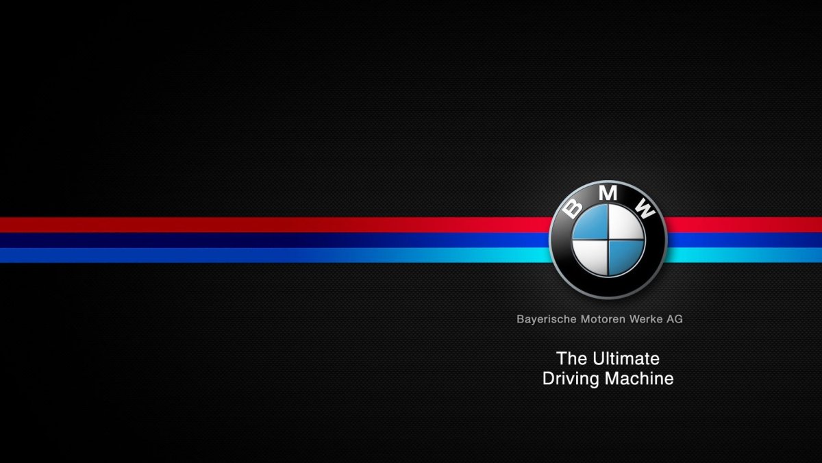 Логотип BMW на черном фоне
