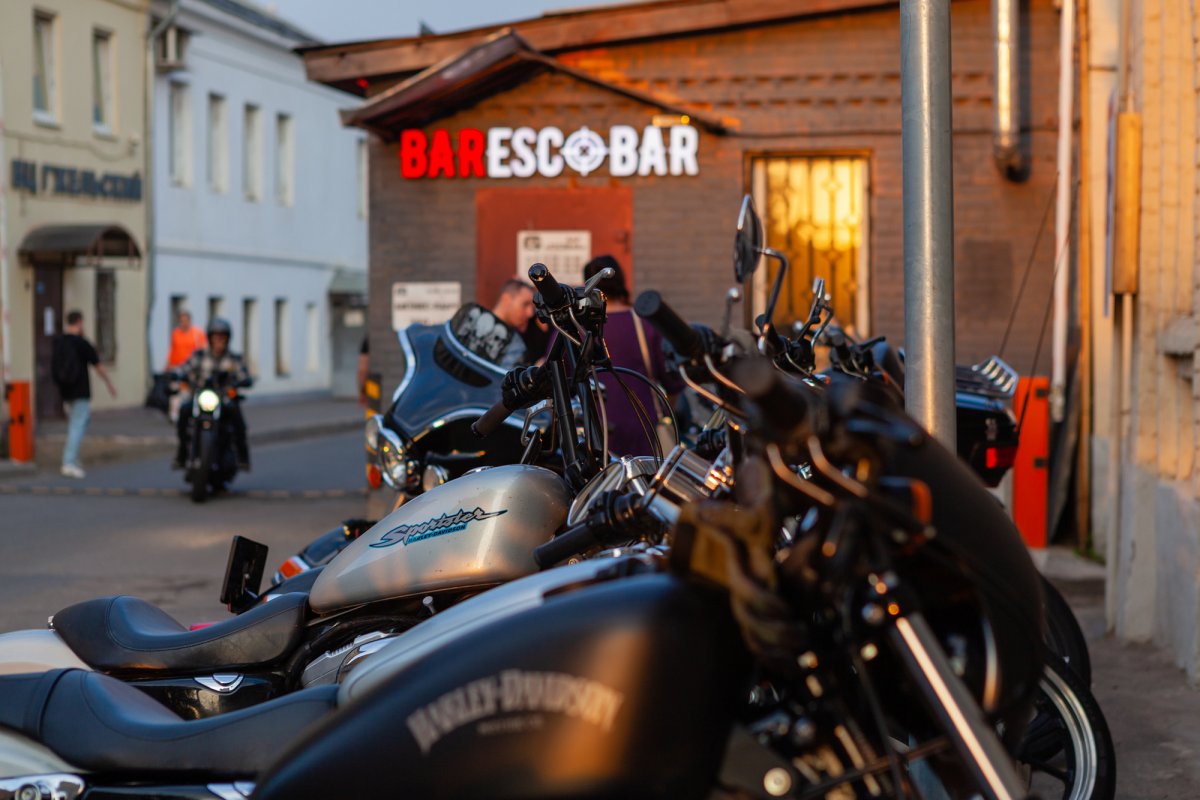 Эскобар, Москва, улица Сергия Радонежского