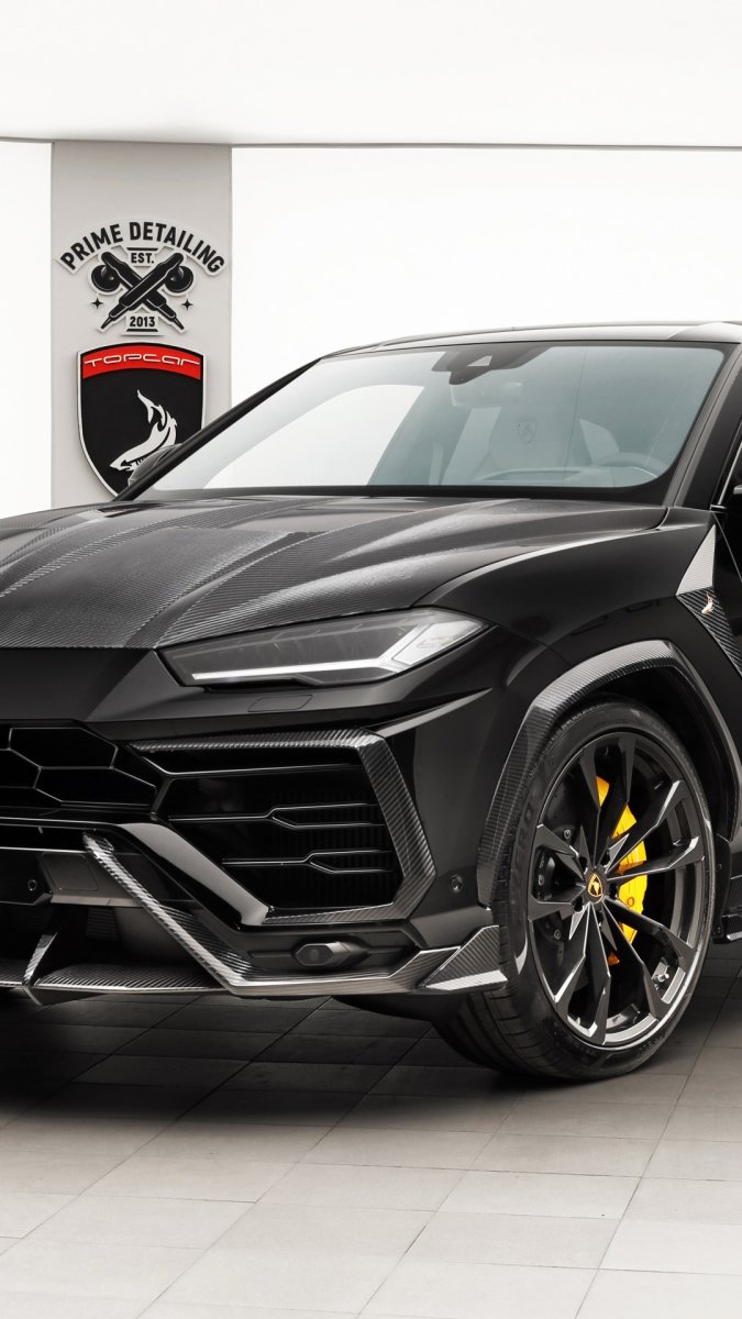 Lamborghini Urus Black