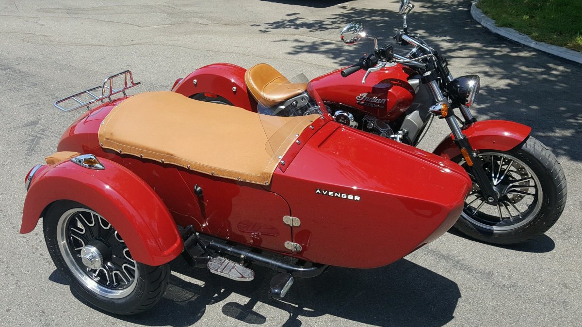 Мотоцикл с коляской Sidecar