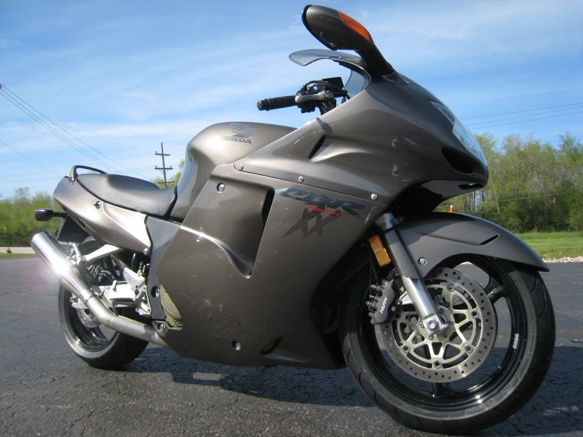 Хонда СБР 1100