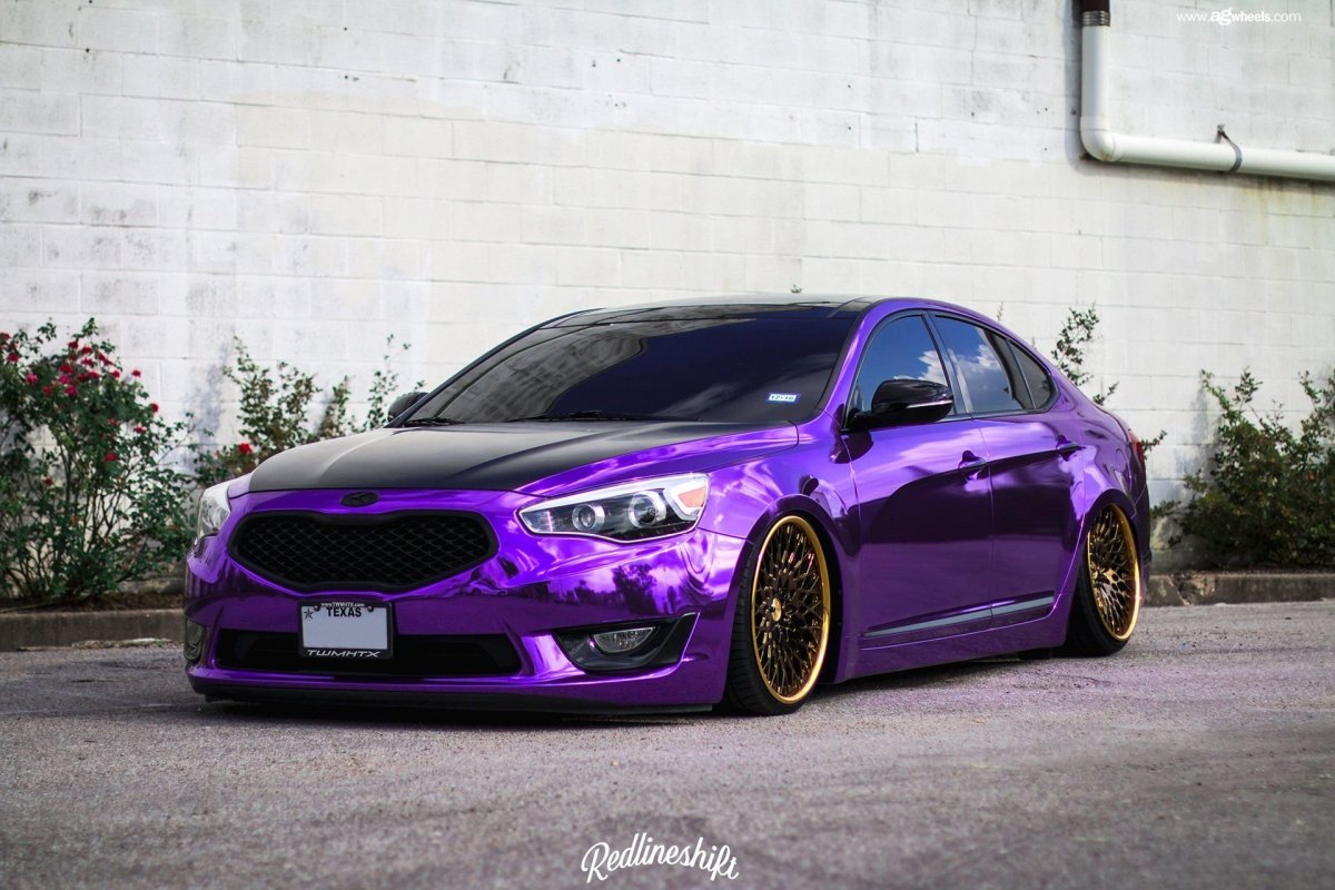 Kia Optima фиолетовая