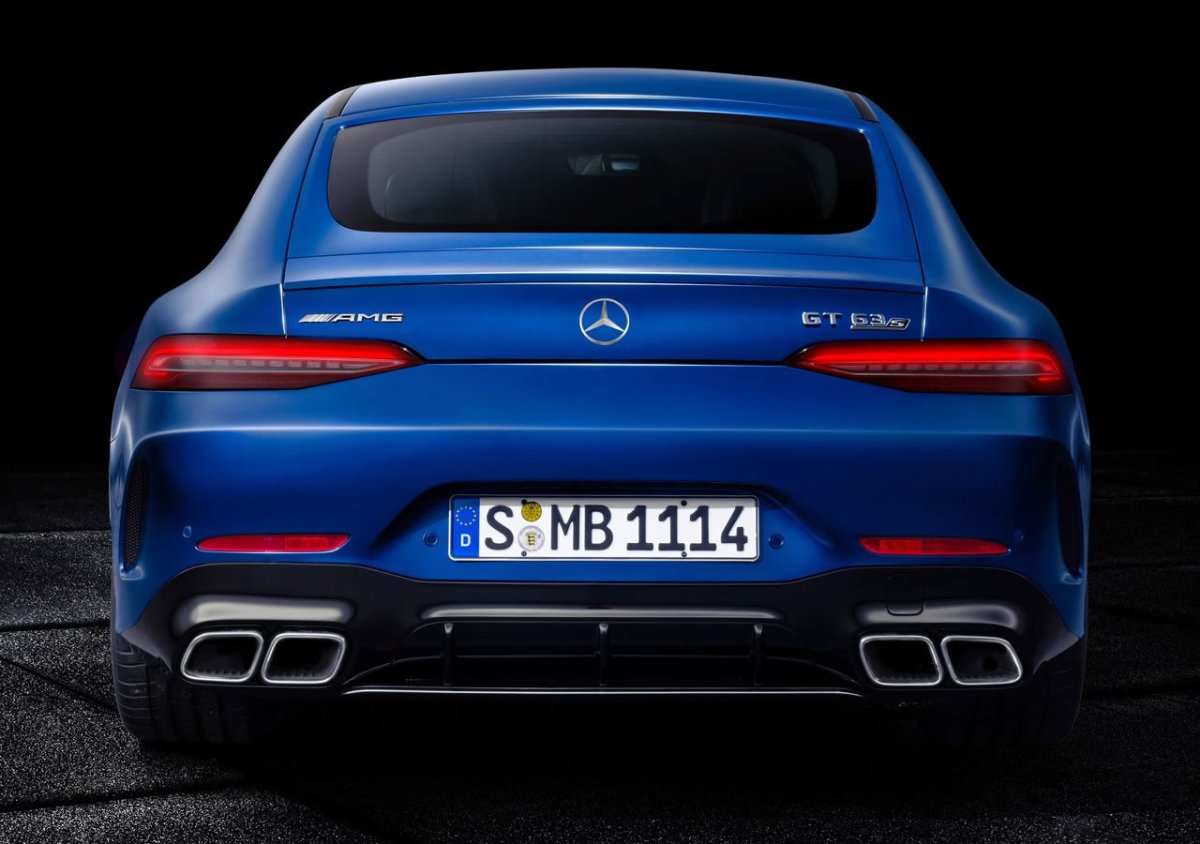 Mercedes AMG gt 63 s зад