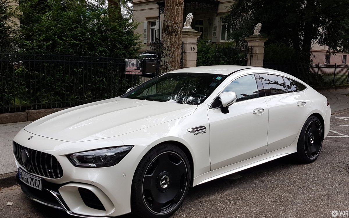 Mercedes AMG gt 63 s белый