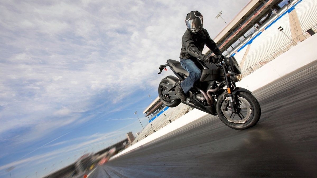 Yamaha MT-09 Stunt Bike от 1 лица