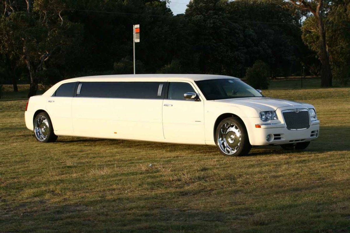 Лимузин Chrysler (10 Муст) - 2000p/AC