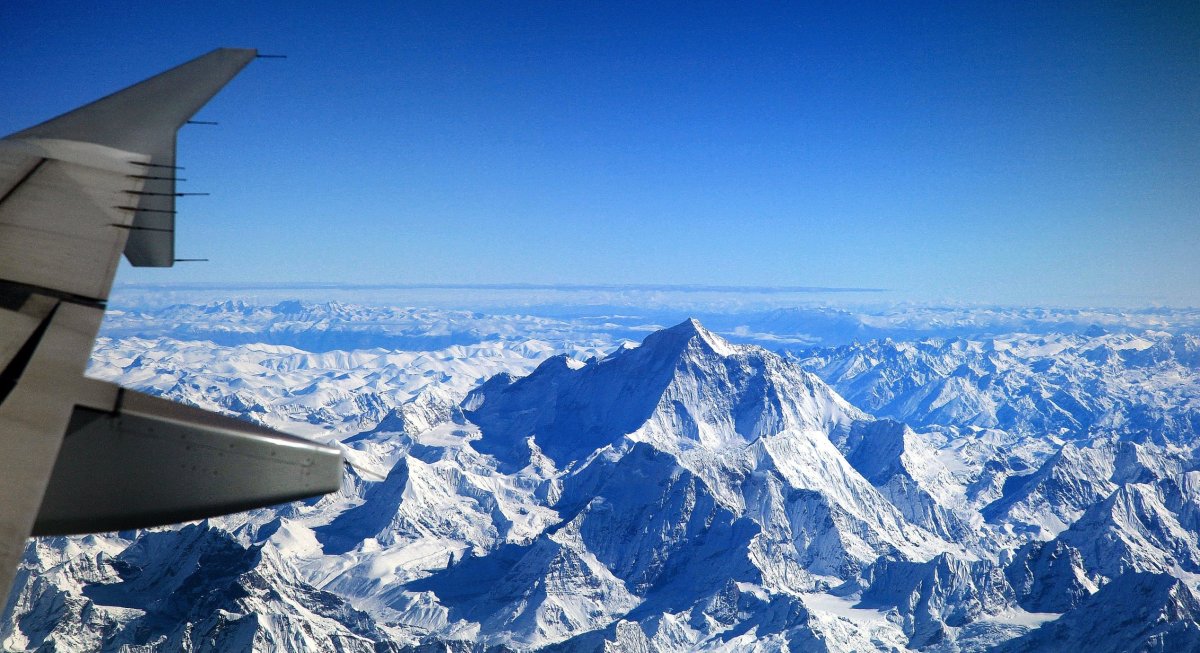 Эверест с высоты самолета