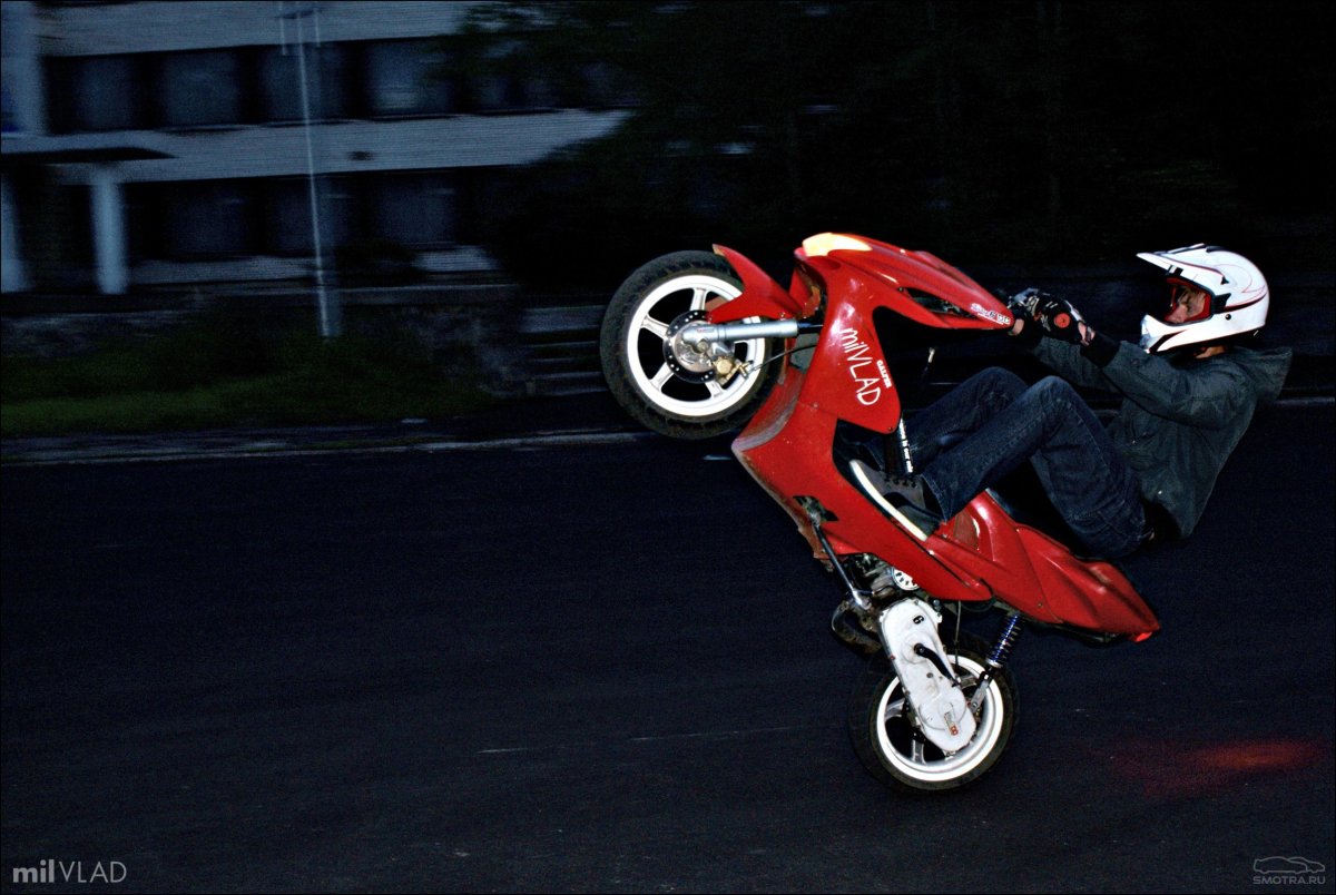 Yamaha Aerox стант