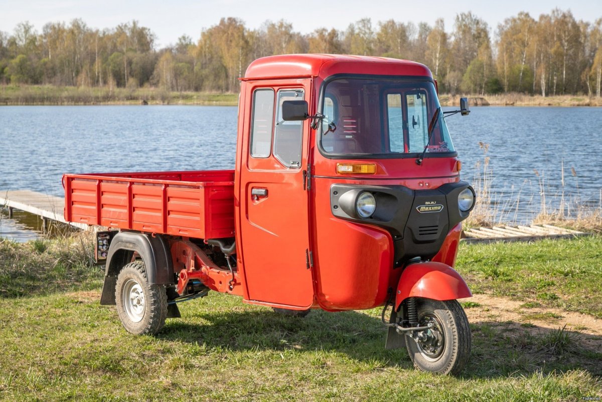 Трицикл грузовой Bajaj maxima