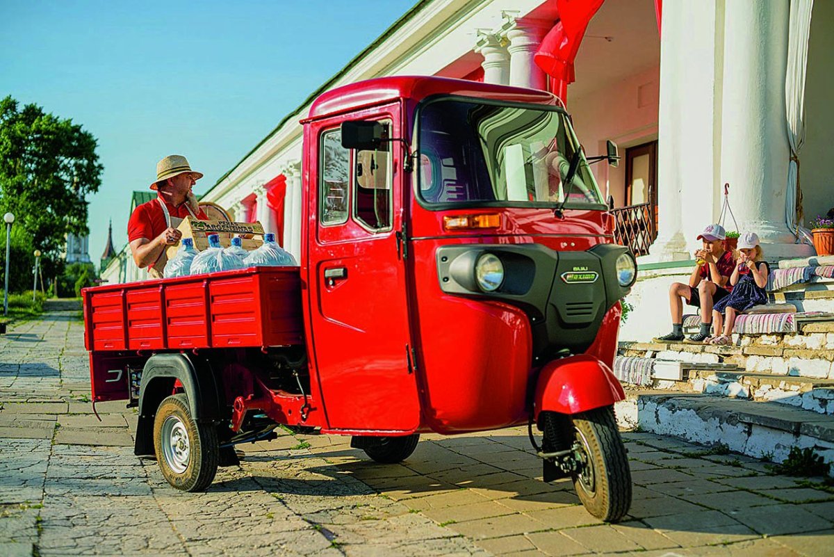 Индийский трицикл Bajaj