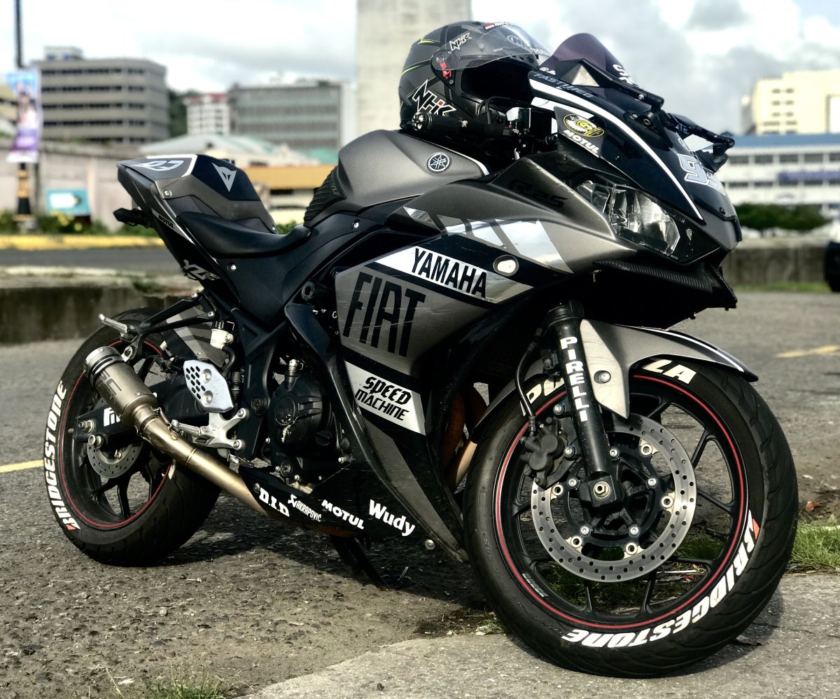 Yamaha r9