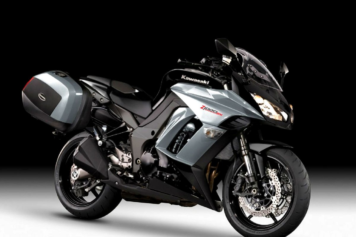 Мотоцикл Кавасаки z1000