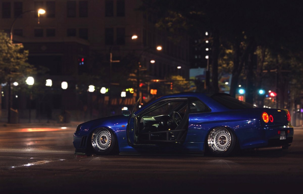 Nissan Skyline GTR r34 ночью