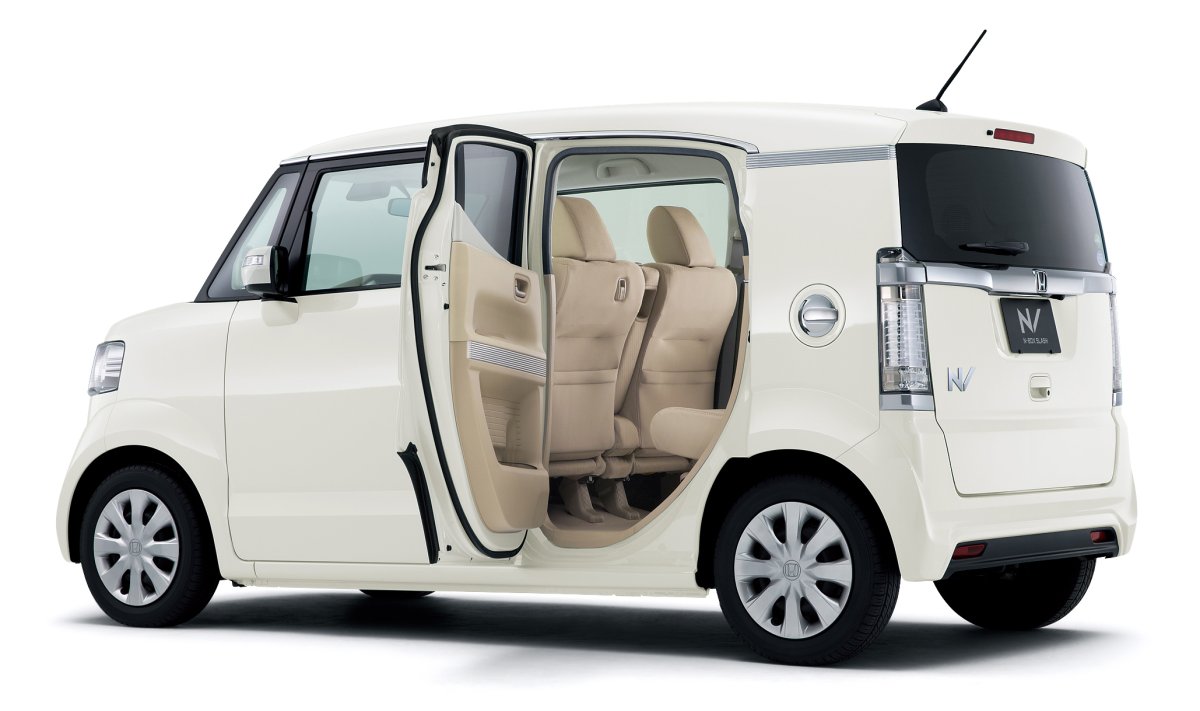 Honda n-Box Slash i