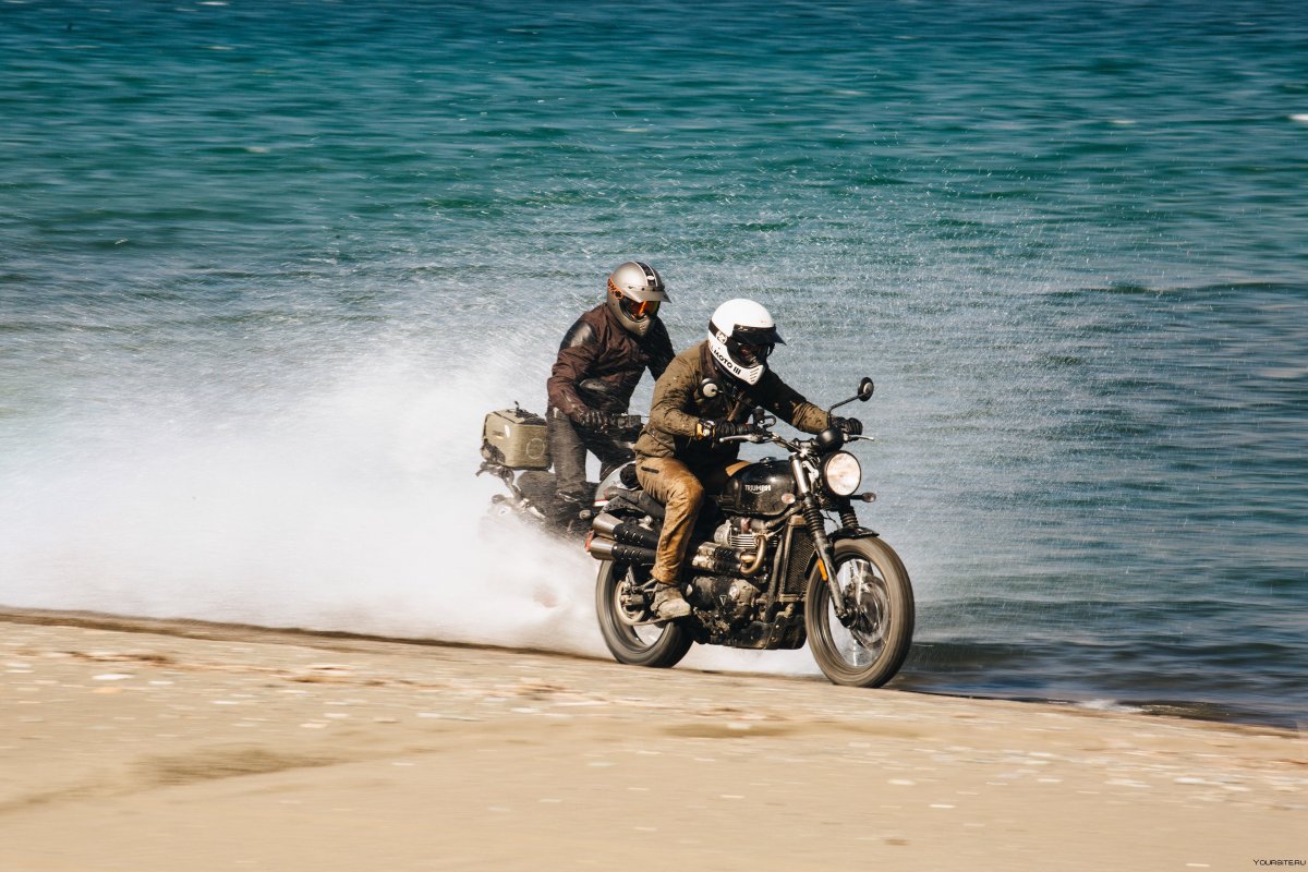 Путешествие на море на мотоцикле