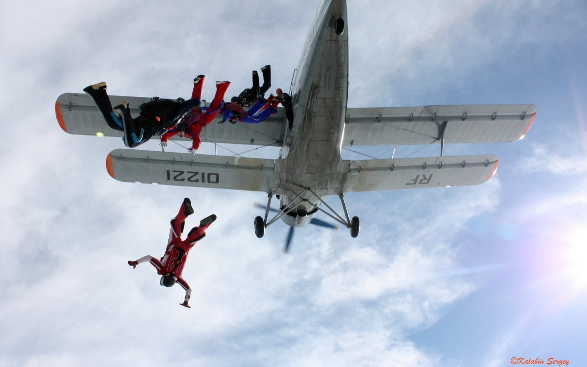 Самолёт для прыжков с парашютом