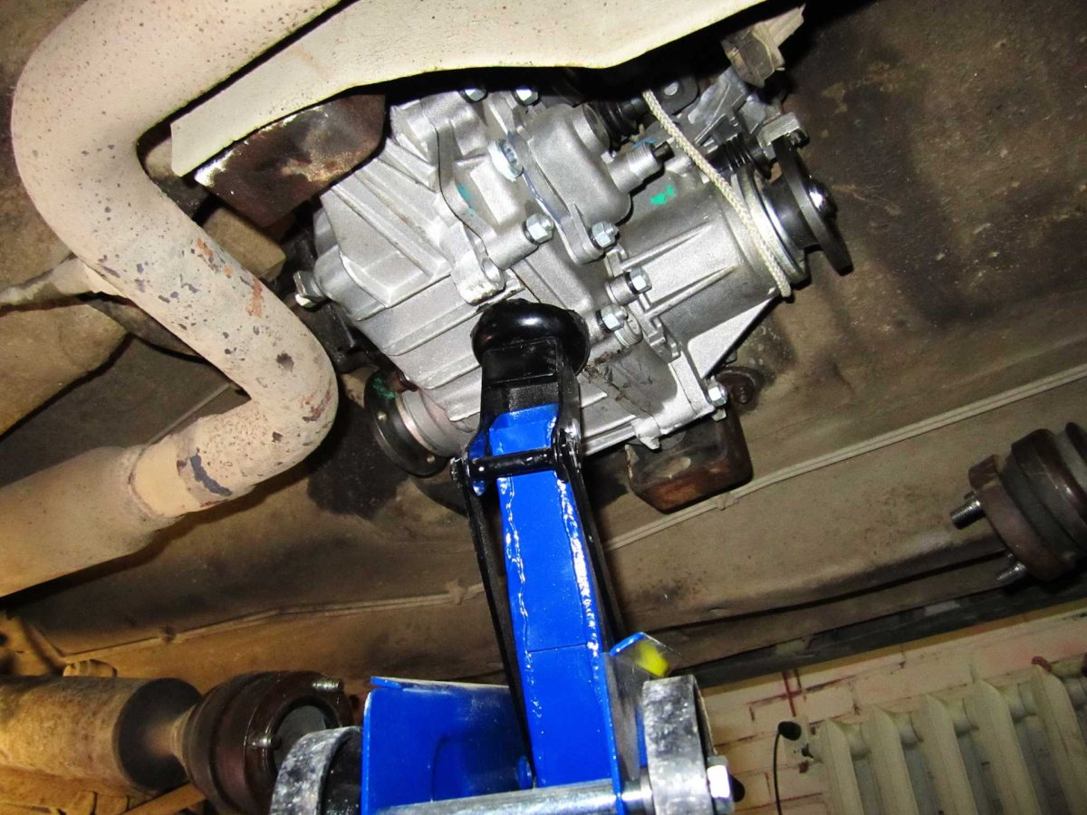 Chevrolet Niva 2004 раздатка