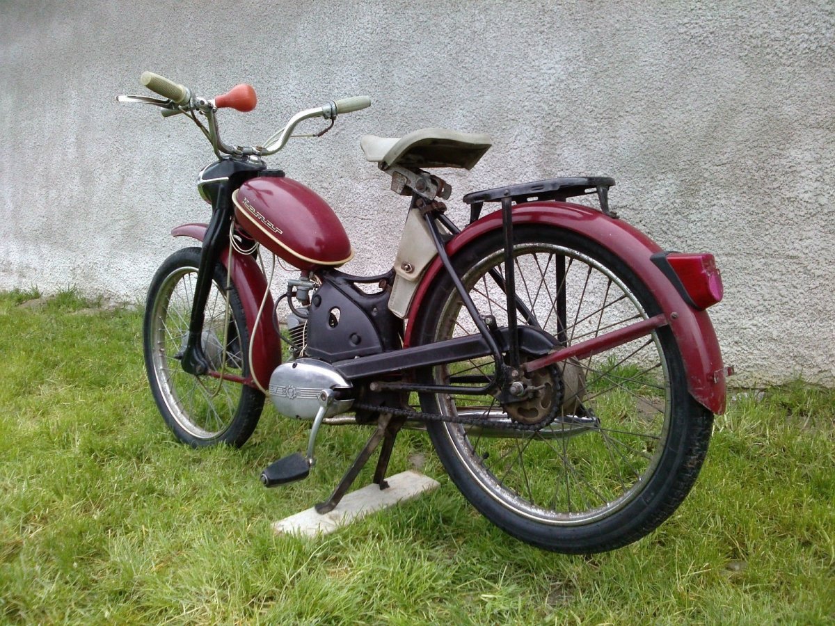 Мопед Ява с педалями