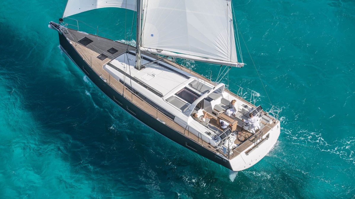 Океанская парусная яхта Beneteau