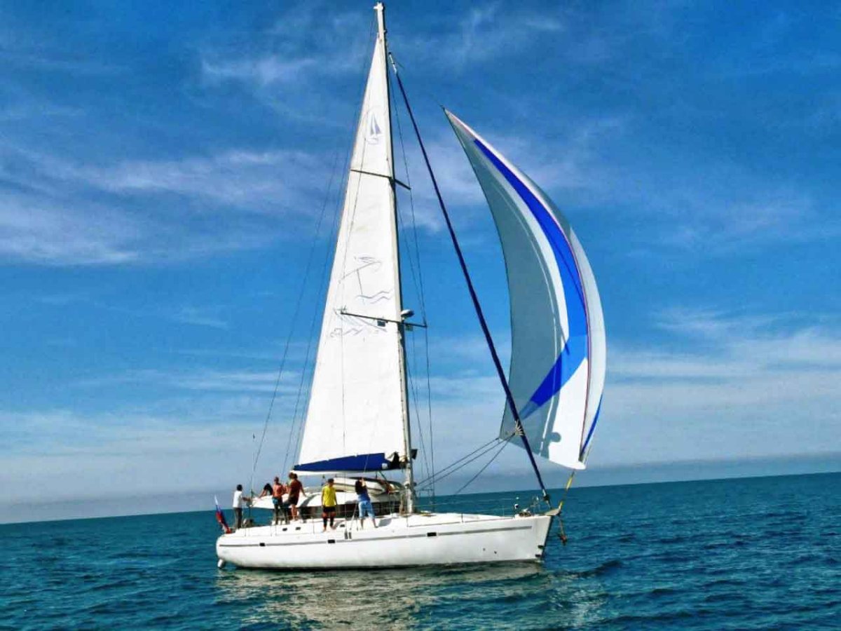 Dufour Atoll 50