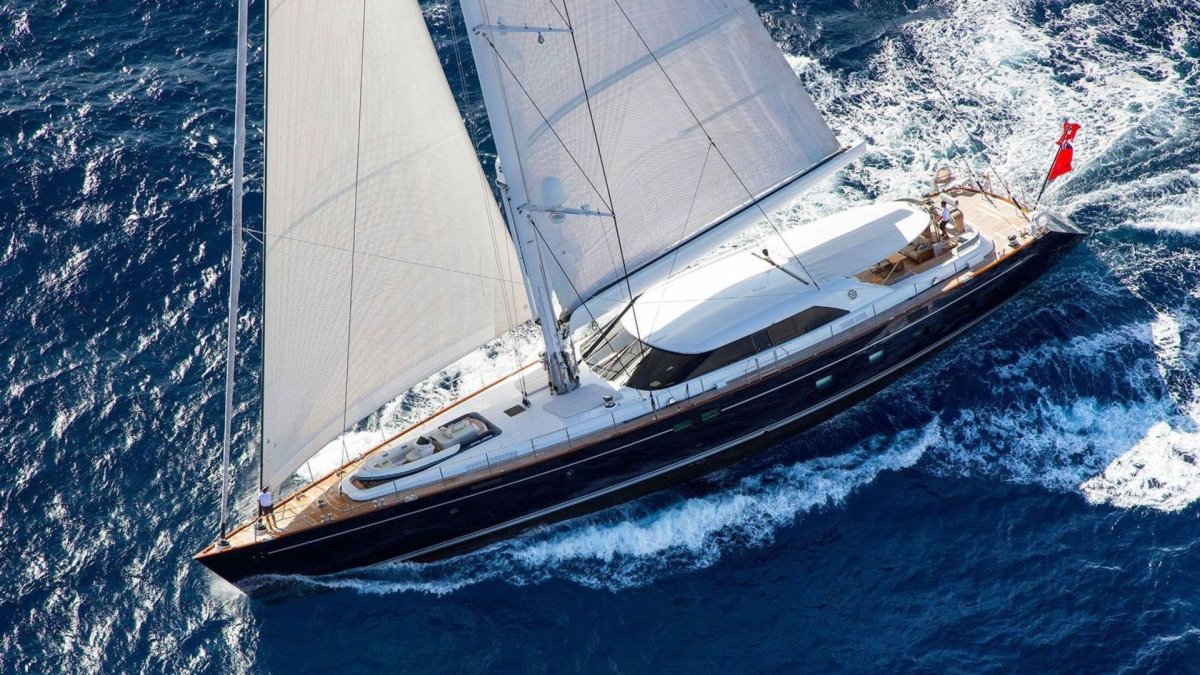 Яхта Perini Navi
