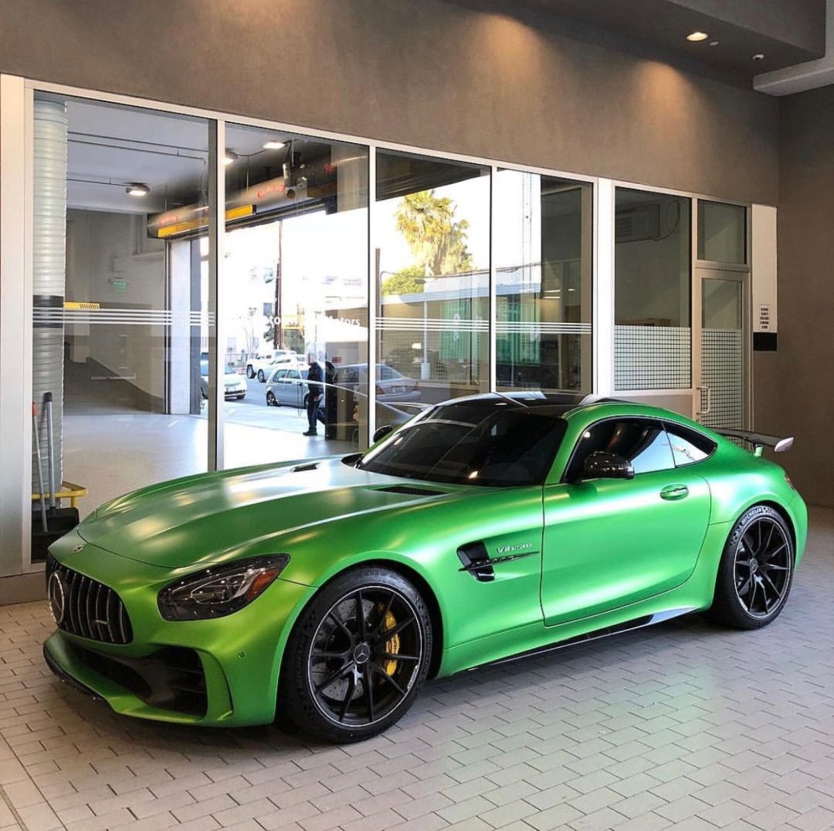 Мерседес GTR AMG 2018