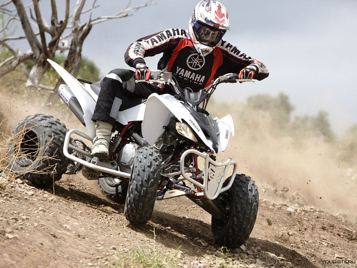 Yamaha квадроцикл стант