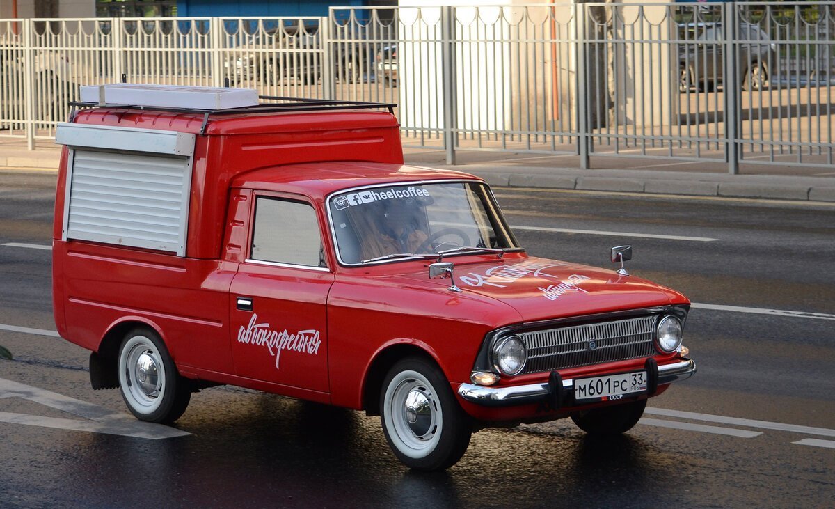 Москвич ИЖ 2715