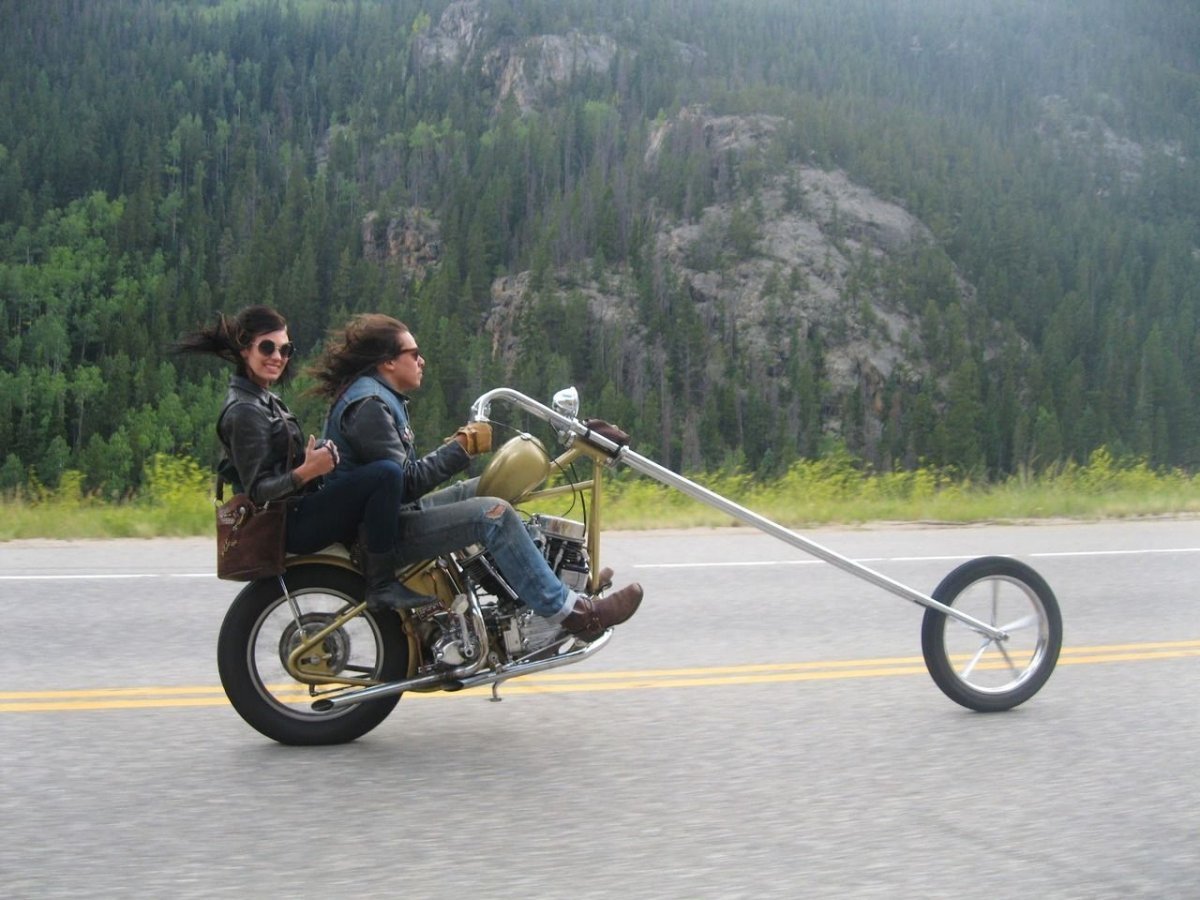 Длинный мотоцикл