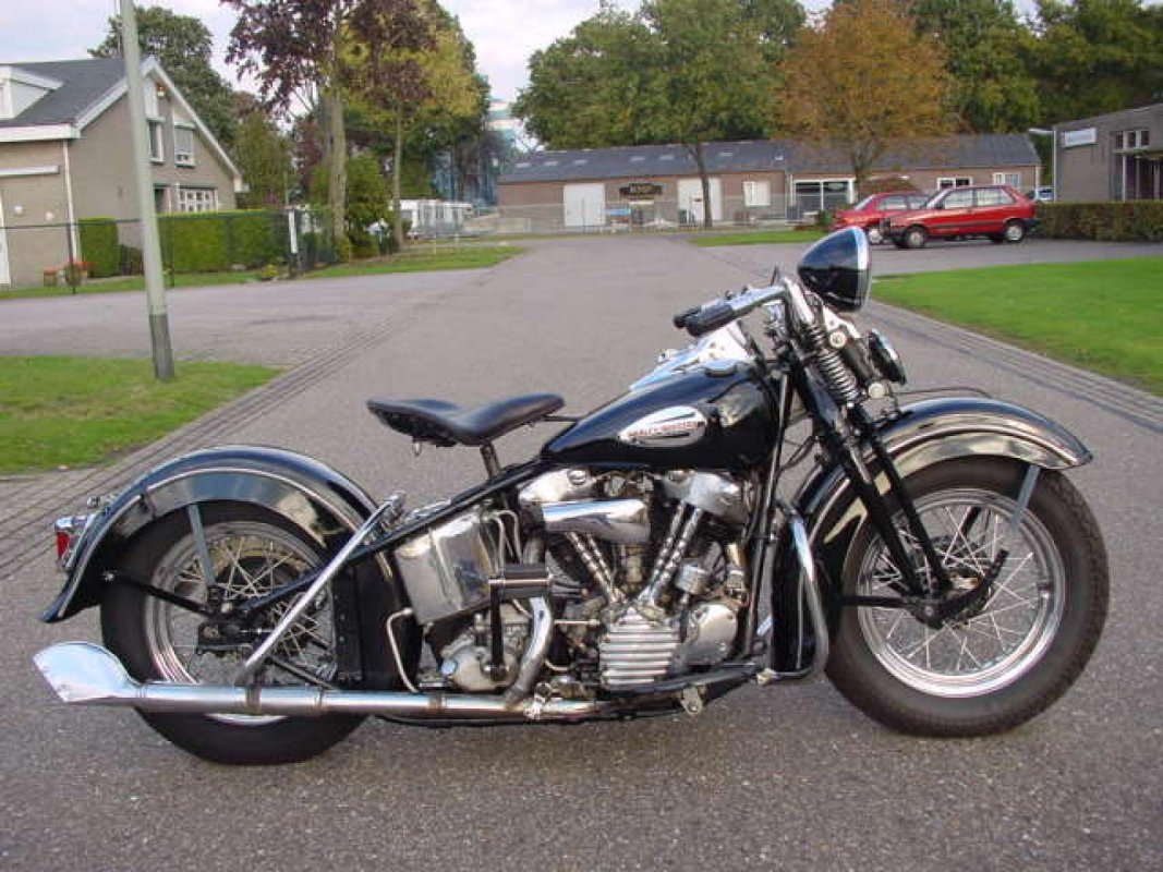 Старые мотоциклы Harley Davidson
