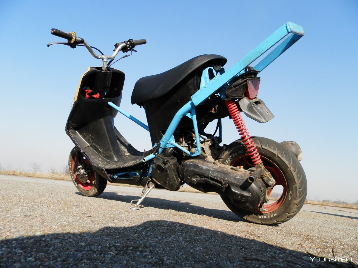 Honda Dio стант