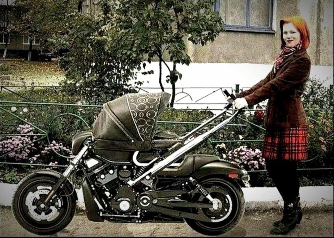 Байкерский мотоцикл с коляской