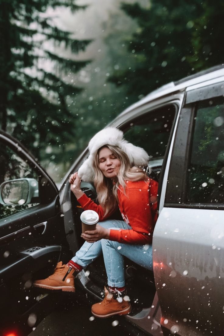 Фотосессия с автомобилем зимой