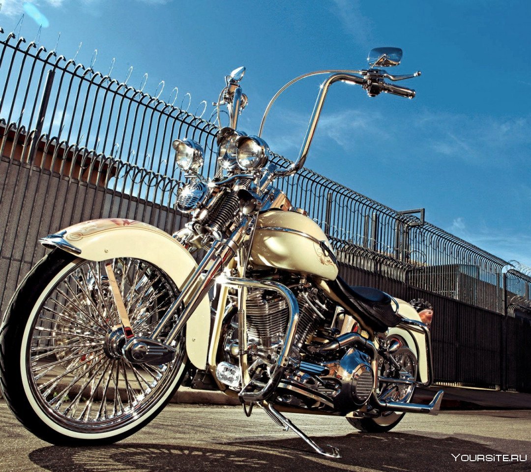 Мотоцикл Harley Davidson ретро