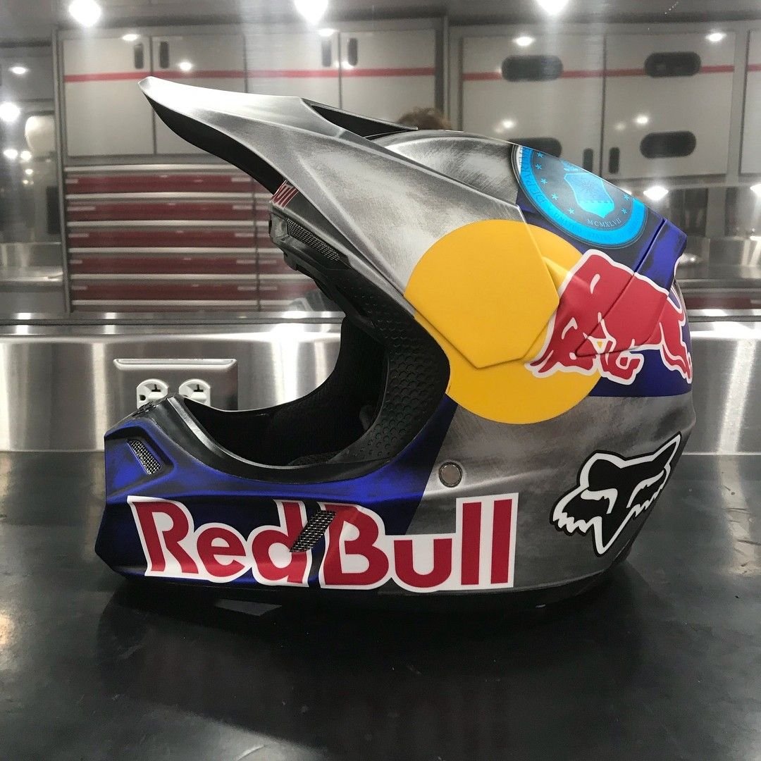 Шлем Fox v3 Red bull