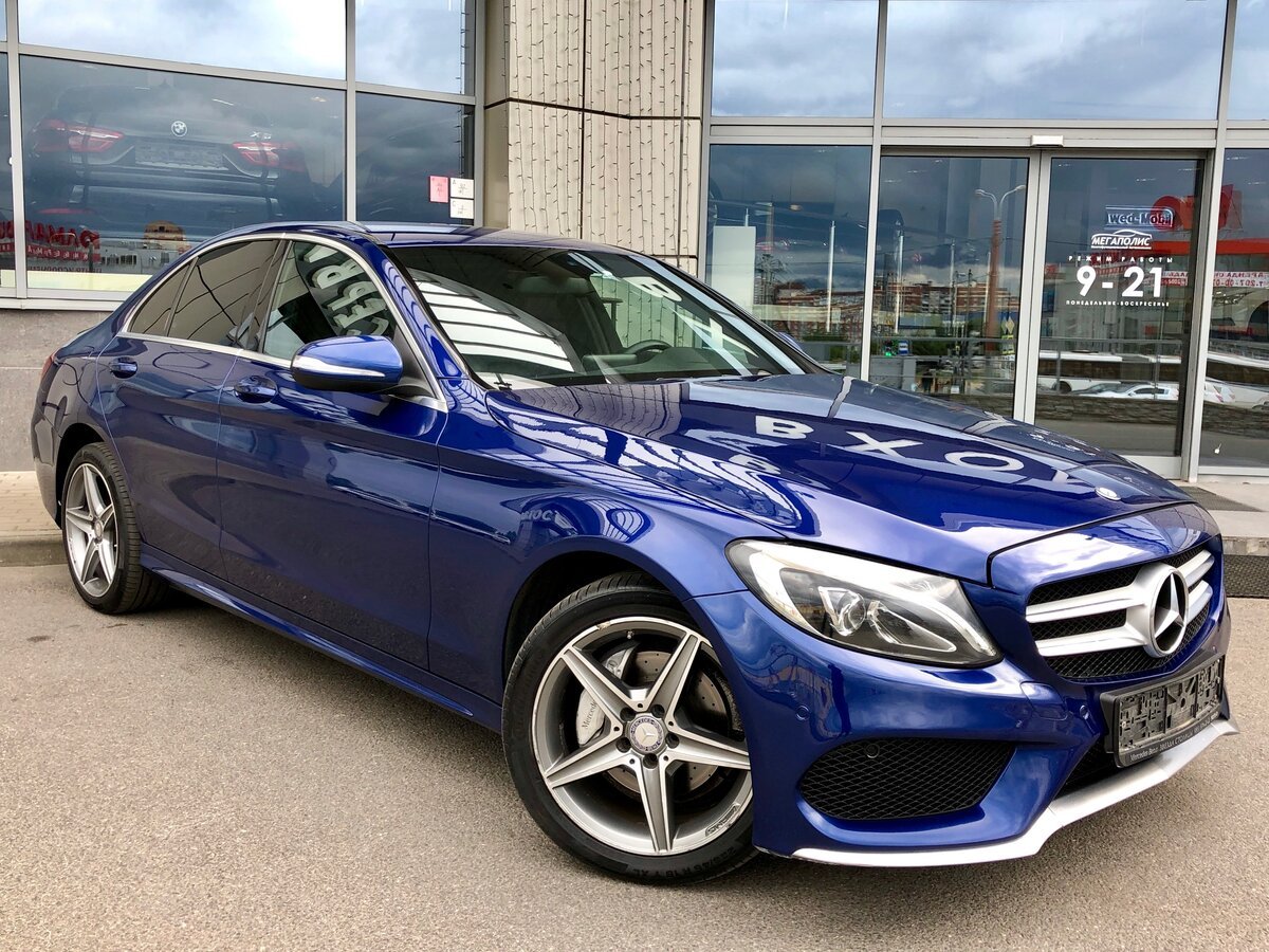 Mercedes c205 Blue