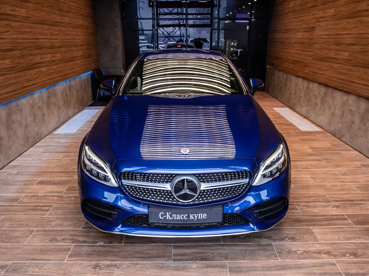 Mercedes c200 w205 синий