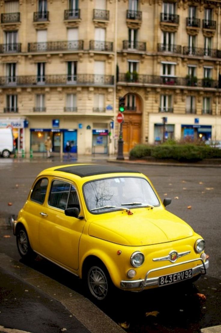 Fiat 600 желтый