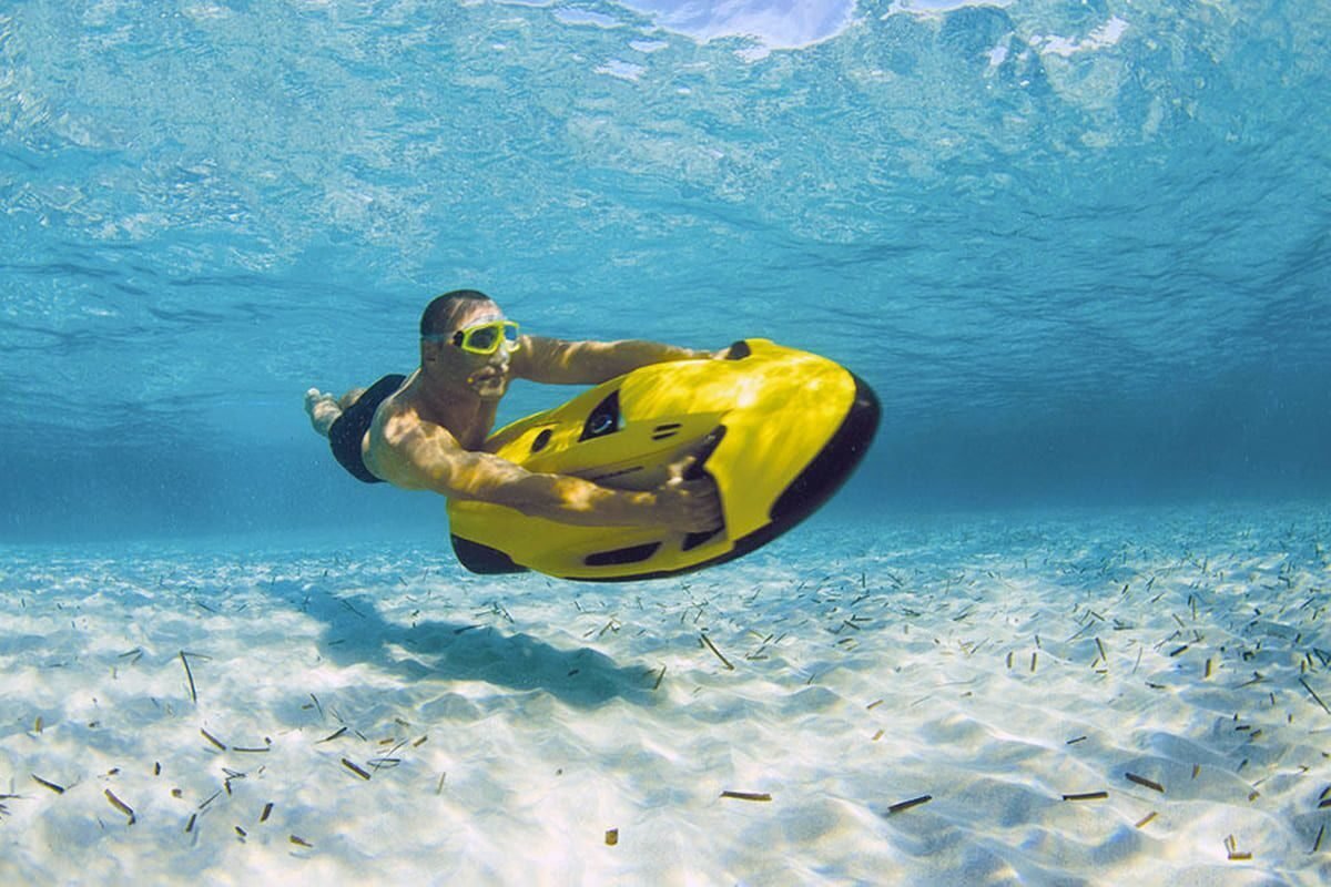 Подводный скутер для плавания