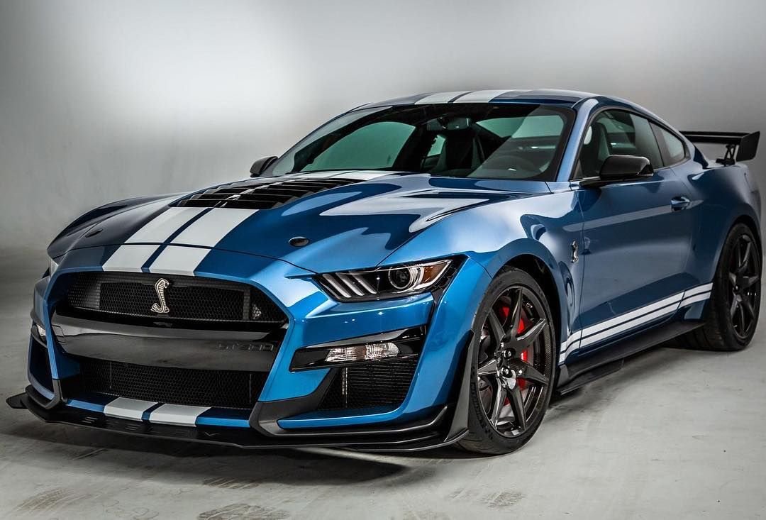 Форд Мустанг Шелби gt 500 2020