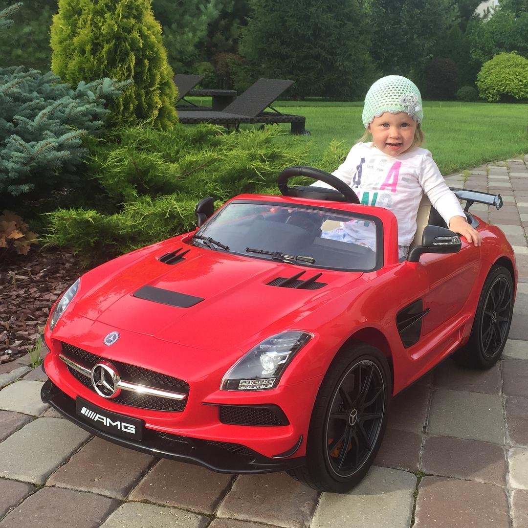 Дочь машина