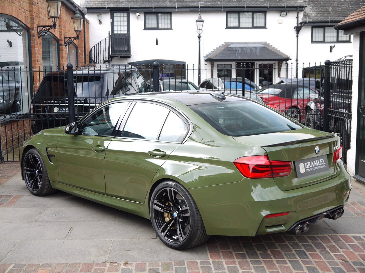 BMW f30 зеленая