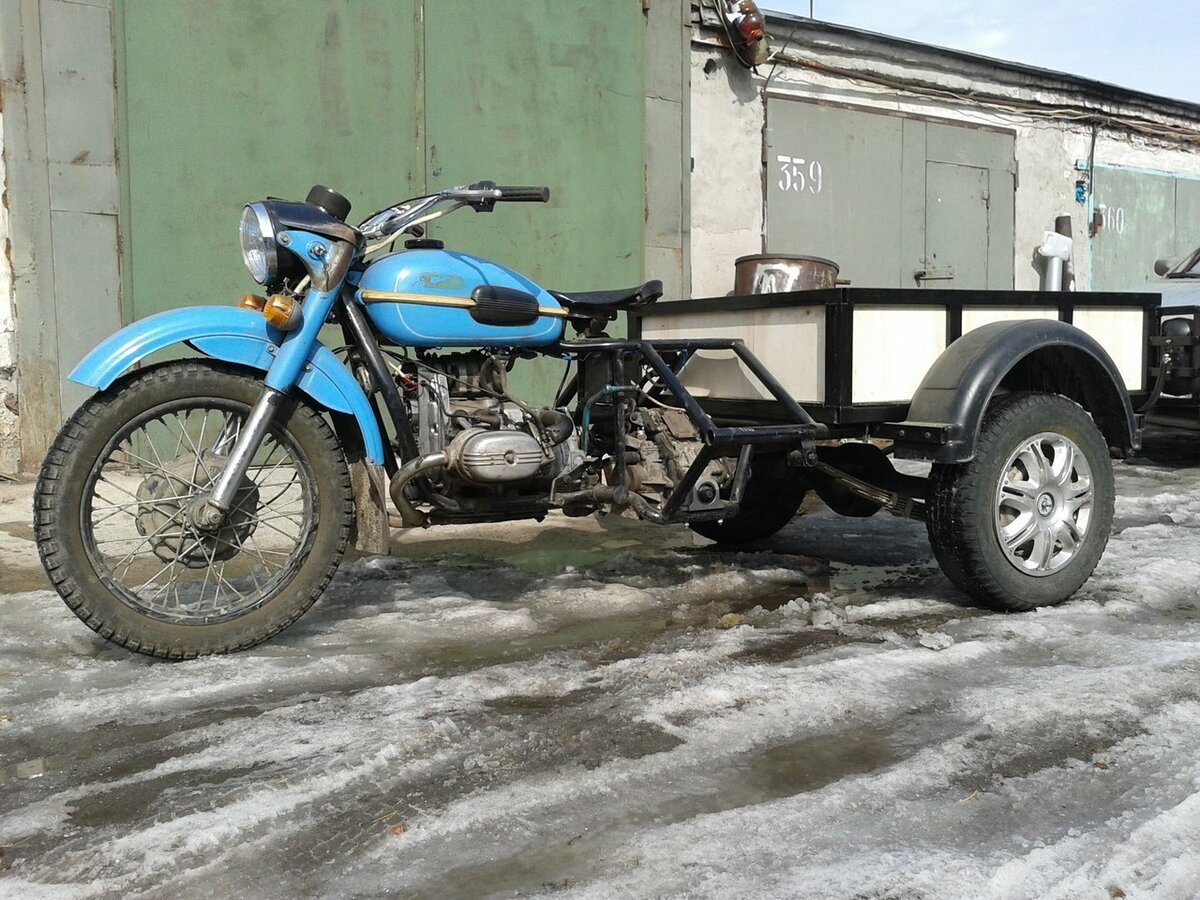 Трехколесный мотоцикл Урал
