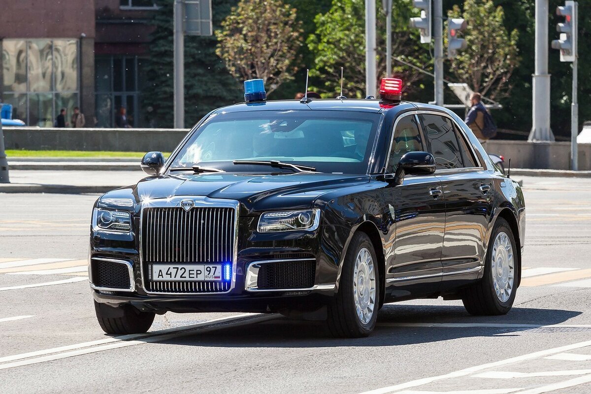 Аурус автомобиль синат