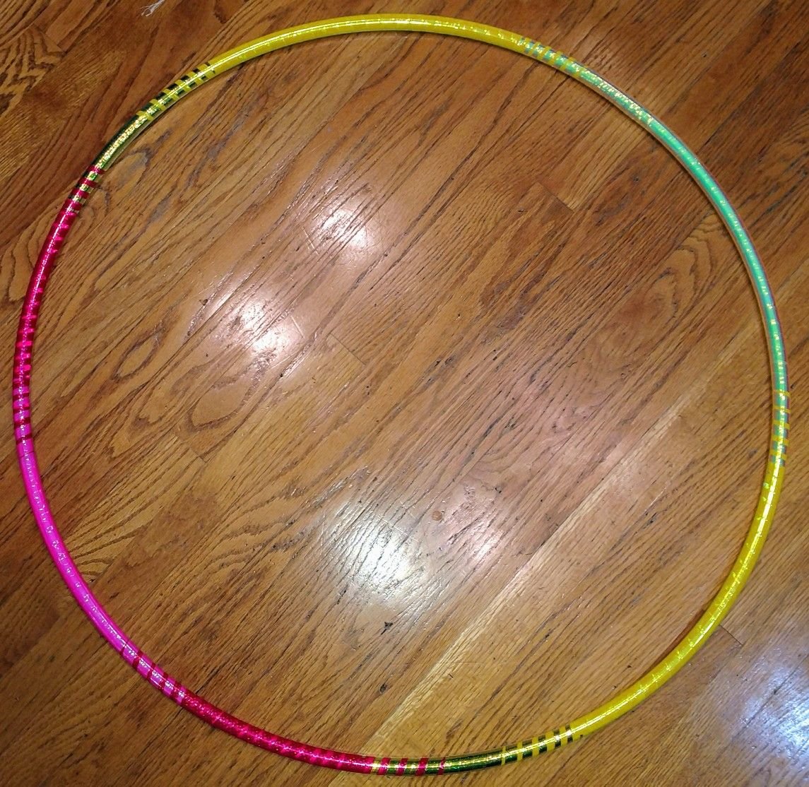 Обруч для художественной гимнастики двухцветный