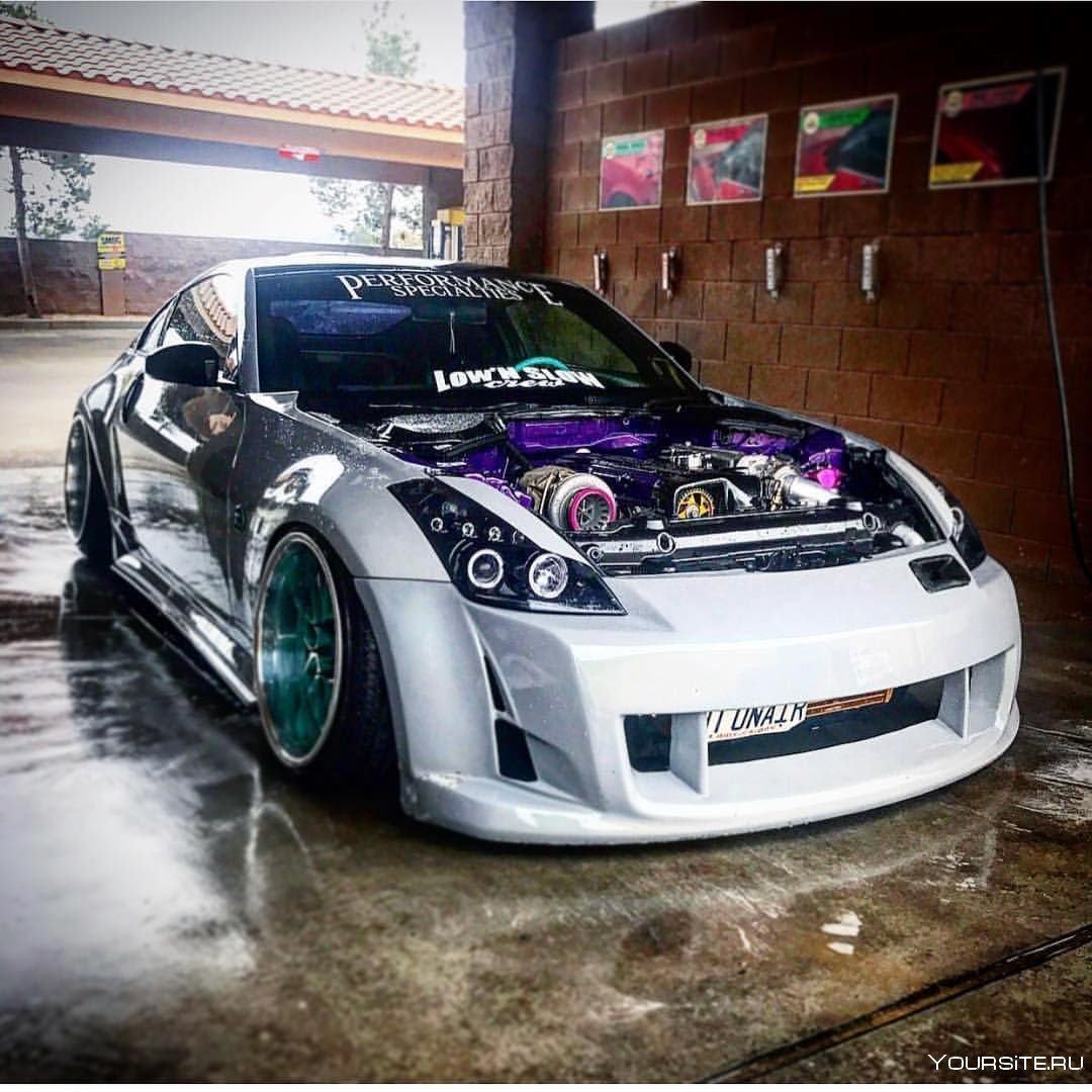 Nissan Skyline 350z